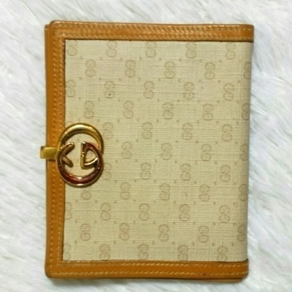 Vintage Gucci Signature Interlocking Logo Wallet